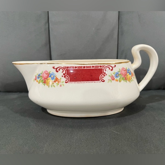 Vintage Homer Laughlin Gravy Boat - Brittany Maroon Floral w/ Gold Trim - B1315 - Picture 3 of 8